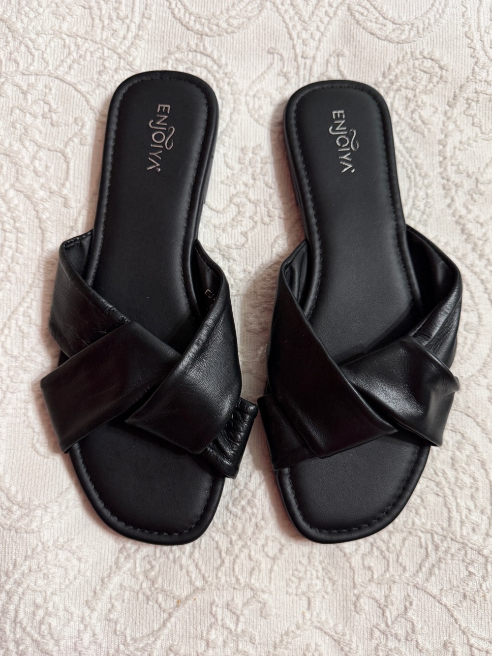 Enjoiya Black Leather Slide Mules Size 9/41